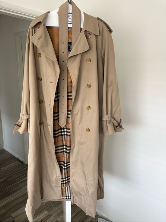 Burberry Jackets & Blazers - Vintage Burberry Tan Trench 100% Wool